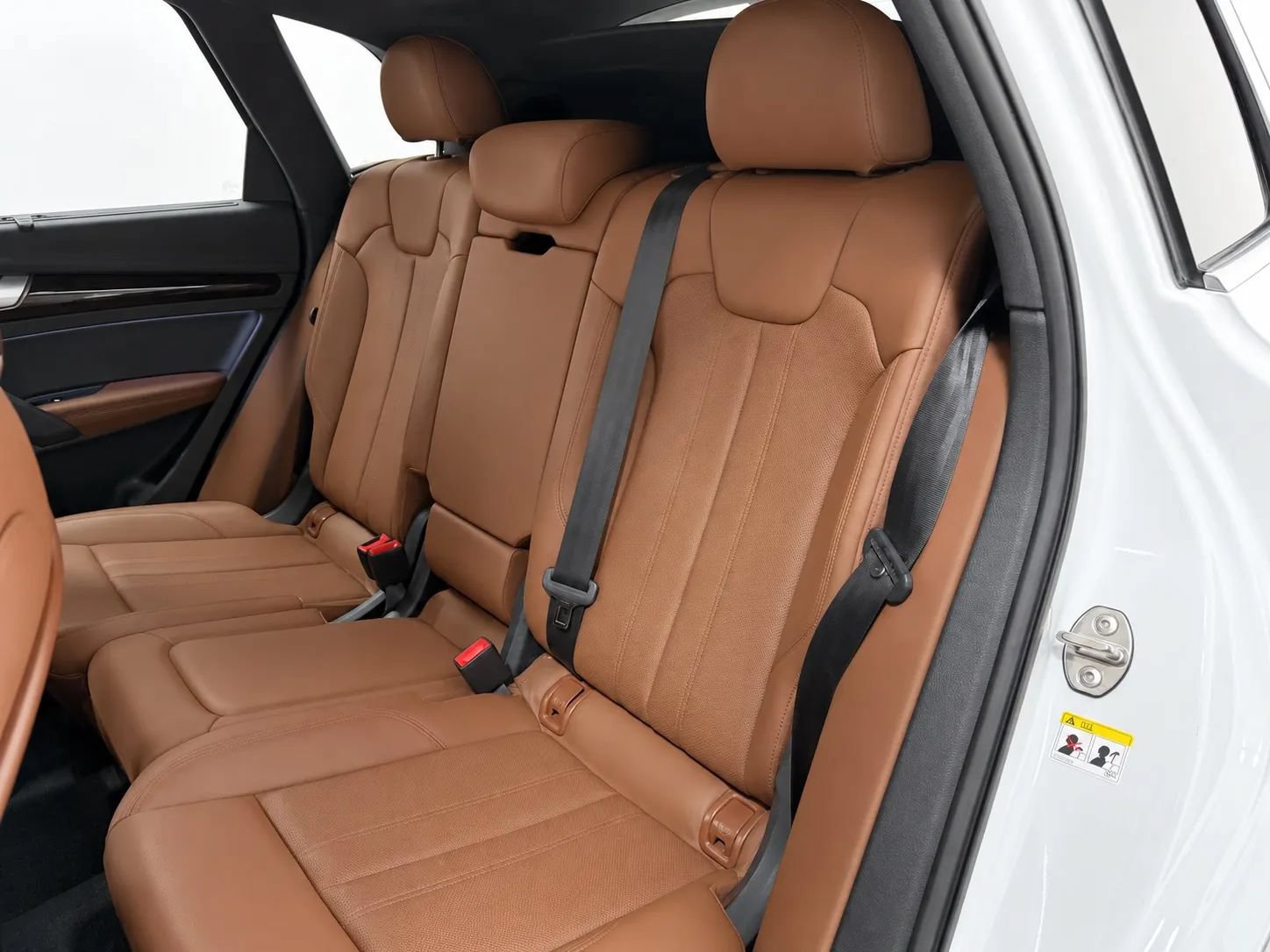 Used 2019 Audi Q5 2.0T Premium Plus w/ Premium Plus Package AWD/4WD image 16