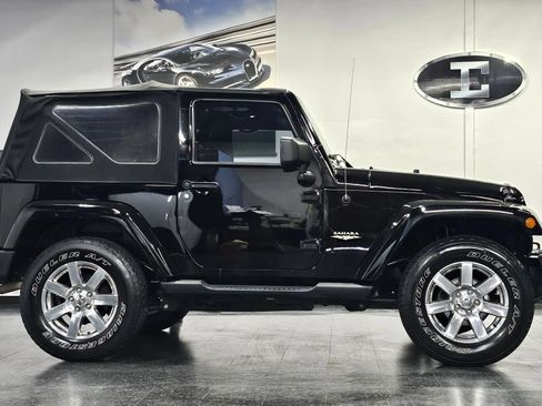 Used 2013 Jeep Wrangler Sahara w/ Connectivity Group AWD/4WD image 9