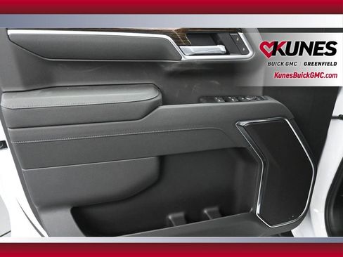 New 2026 GMC Sierra 1500 Elevation image 16