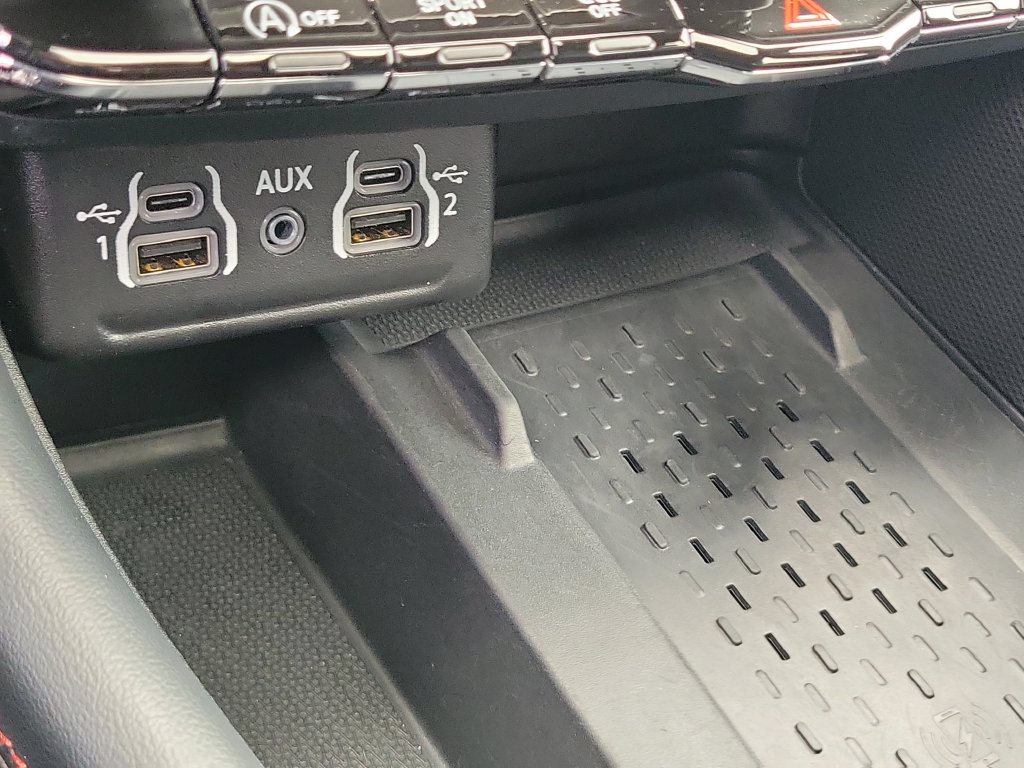 Used 2025 Dodge Durango GT AWD/4WD image 17