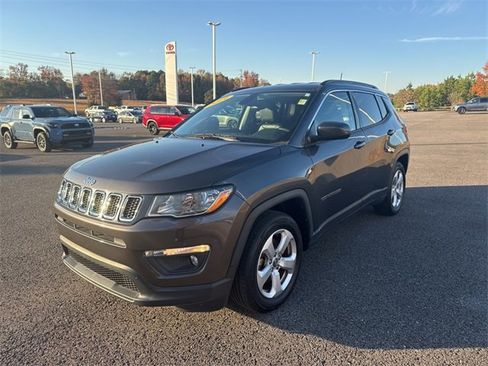 Used 2019 Jeep Compass Latitude image 7
