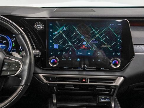 Used 2024 Lexus RX 450h Luxury image 13