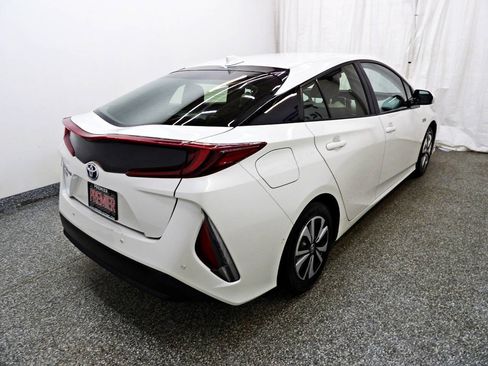 Used 2018 Toyota Prius Prime Advanced FWD image 6