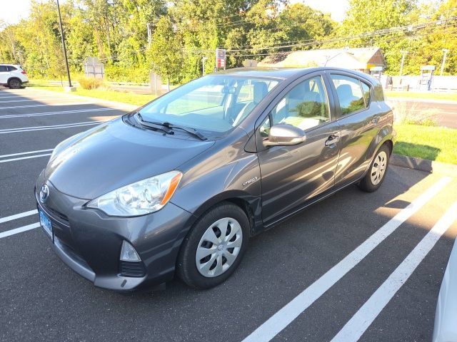 Used 2014 Toyota Prius C One FWD image 15