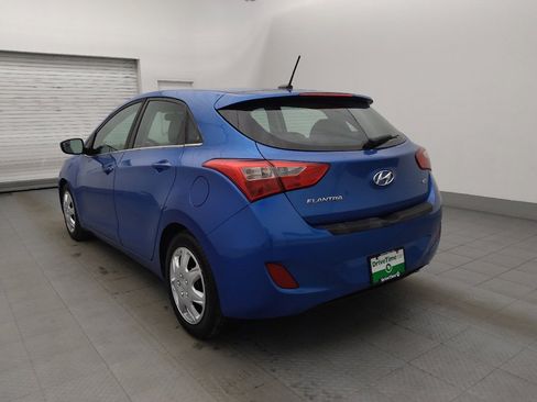 Used 2017 Hyundai Elantra GT FWD image 5