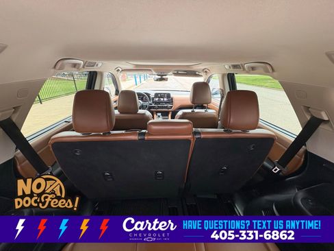 Used 2023 Nissan Pathfinder Platinum w/ Black Appearance Package FWD image 10