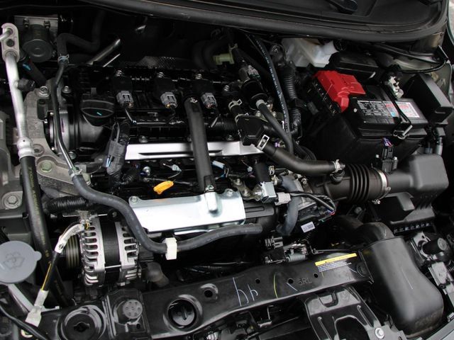 Certified 2025 Nissan Versa SR w/ Trunk Package FWD image 31