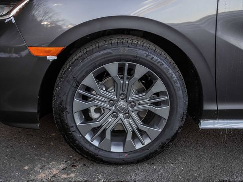 New 2026 Honda Odyssey Touring image 8