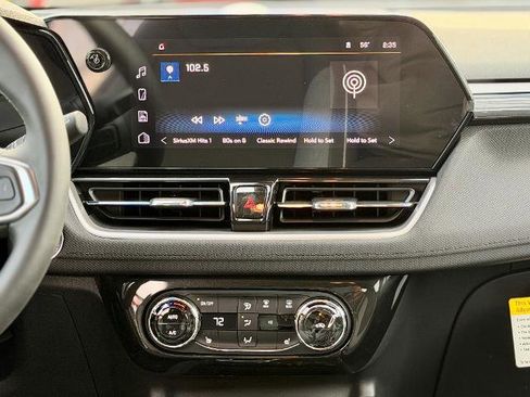 New 2026 Chevrolet TrailBlazer LT w/ Convenience Package image 12