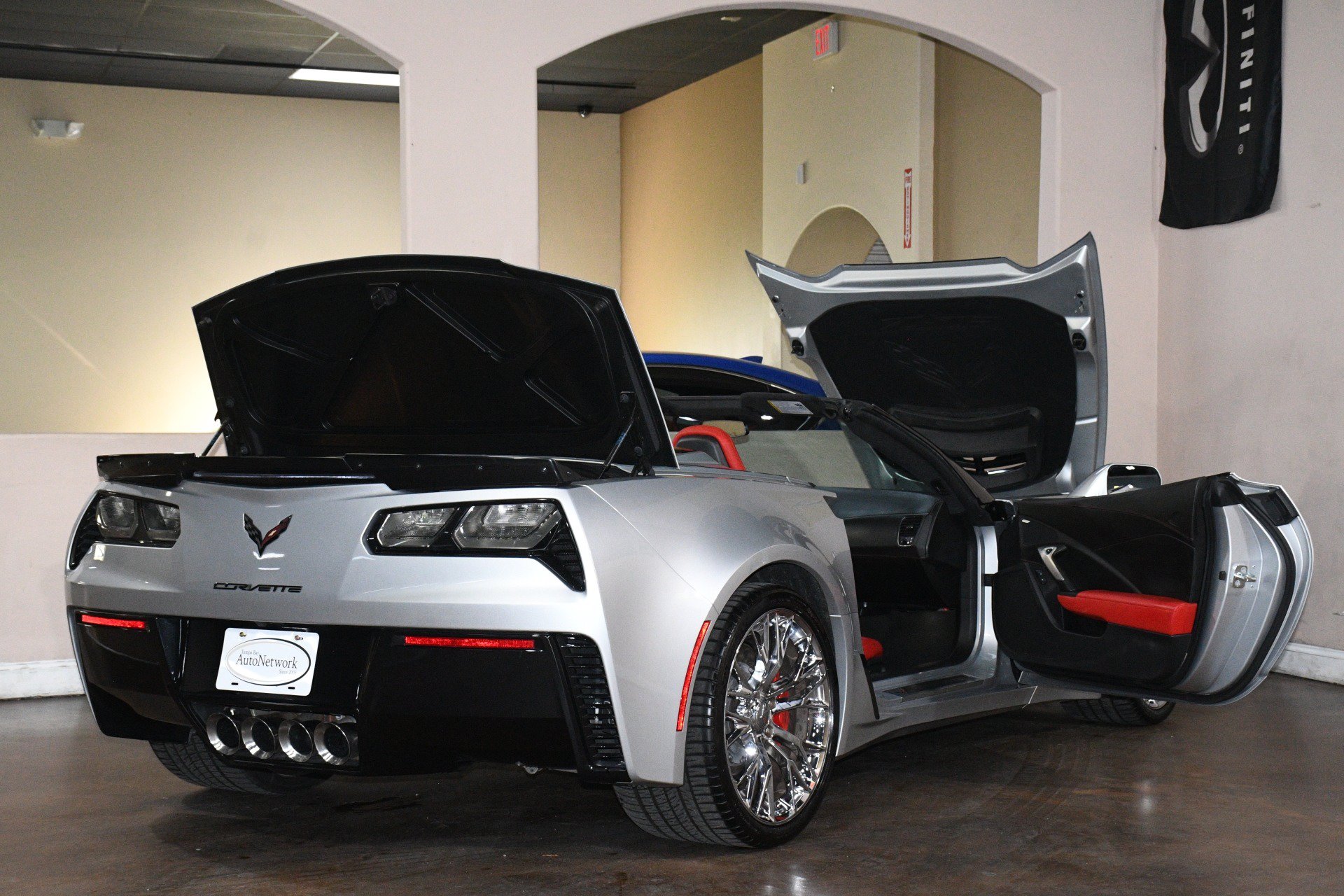 Used 2015 Chevrolet Corvette Z06 w/ 3LZ Preferred Equipment Group RWD image 91
