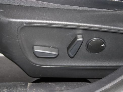 Used 2023 Ford Escape Platinum AWD/4WD image 17
