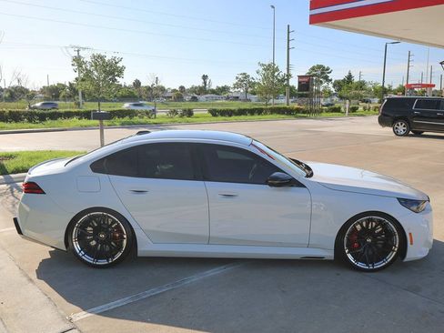 Used 2026 BMW M5 w/ Executive Package AWD/4WD image 22