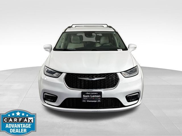 Used 2021 Chrysler Pacifica Touring-L FWD image 2