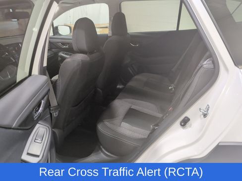 Used 2024 Subaru Outback Premium AWD/4WD image 14