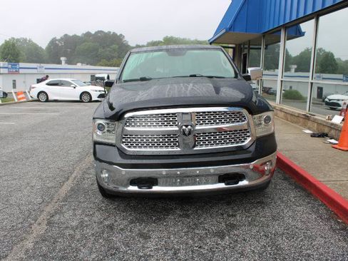 Used 2017 RAM 1500 Laramie w/ Convenience Group AWD/4WD image 2