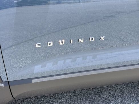 New 2026 Chevrolet Equinox LT w/ LPO, Floor Liner Package FWD image 23