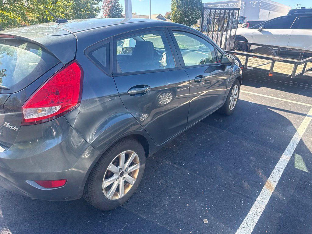 Used 2011 Ford Fiesta SE w/ 203A Rapid Spec Order Code FWD image 9