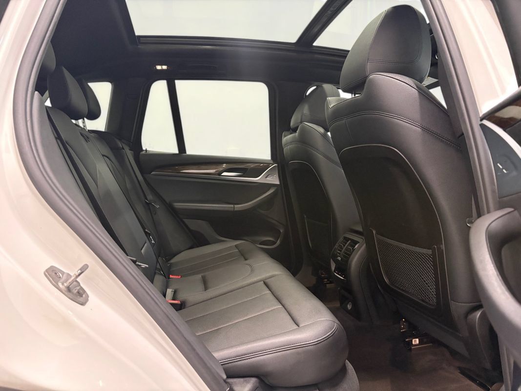 Used 2018 BMW X3 xDrive30i AWD/4WD image 13