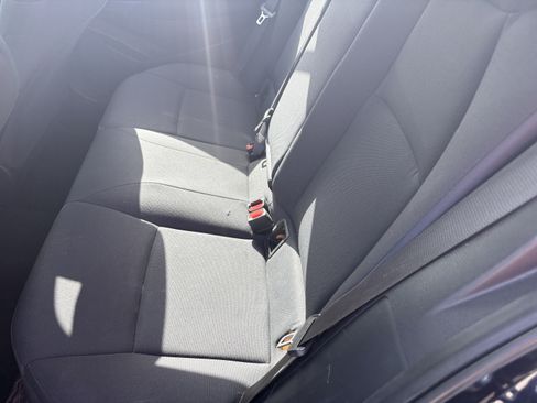Used 2022 Toyota Corolla LE FWD image 9