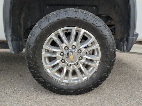 Used 2022 Chevrolet Silverado 3500 High Country w/ Safety Package II AWD/4WD image 29