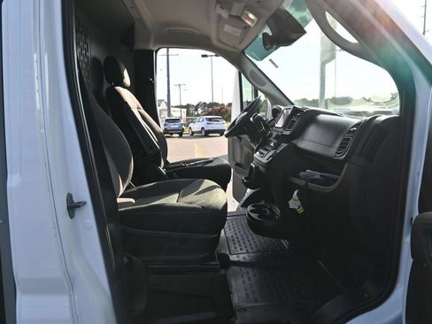 Used 2023 RAM ProMaster 2500 FWD image 24