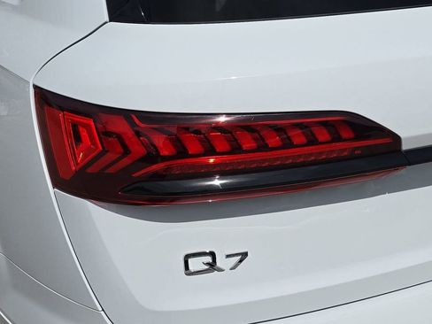 Certified 2024 Audi Q7 3.0T Premium Plus w/ Premium Plus Package image 38