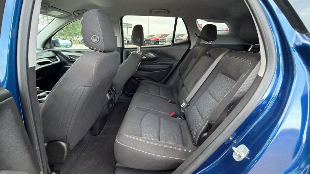 Used 2022 GMC Terrain SLE w/ Driver Convenience Package FWD image 26