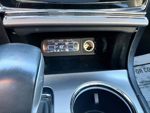 Used 2021 Jeep Grand Cherokee Limited image 16