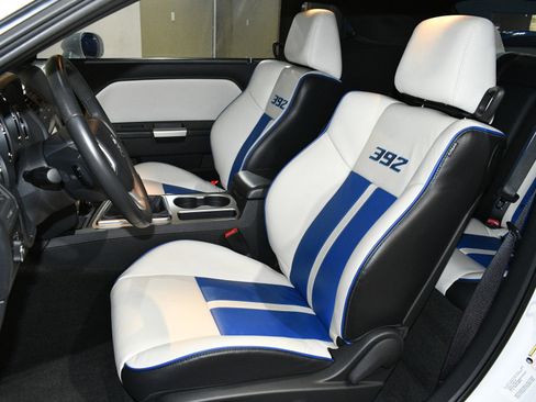 Used 2011 Dodge Challenger SRT8 w/ SRT Option Group II image 7