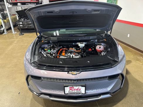Used 2024 Chevrolet Equinox EV LT FWD image 55