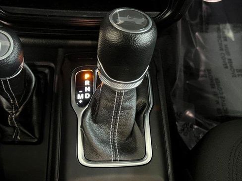 Certified 2022 Jeep Wrangler Unlimited Sahara w/ Cold Weather Group image 30