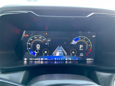 Used 2024 Chevrolet Colorado LT w/ LT Convenience Package image 12