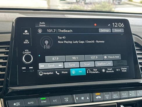 New 2026 Honda Odyssey Touring image 17