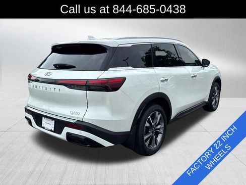 Used 2024 INFINITI QX60 Luxe w/ Vision Package FWD image 5