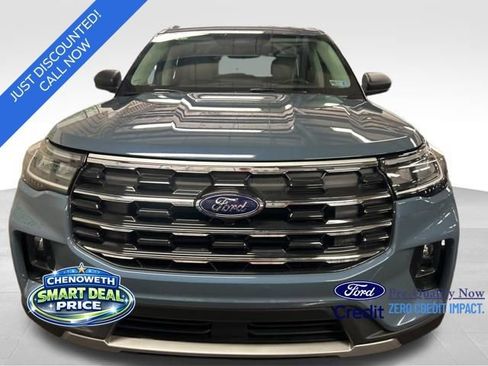 New 2026 Ford Explorer Active w/ Active Comfort Package image 7