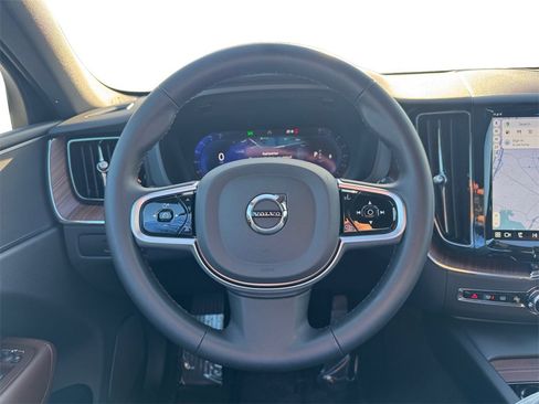 Certified 2025 Volvo XC60 B5 Plus image 11