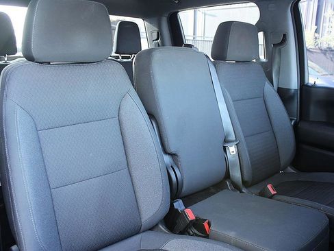 Used 2022 Chevrolet Silverado 1500 Custom w/ Safety Confidence Package image 16