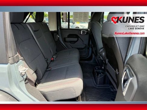 Used 2026 Jeep Wrangler Unlimited Rubicon AWD/4WD image 21