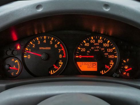 Used 2016 Nissan Frontier SV image 21