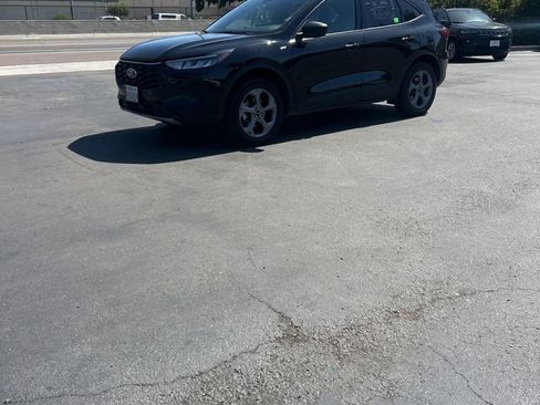 Used 2025 Ford Escape ST-Line AWD/4WD image 1