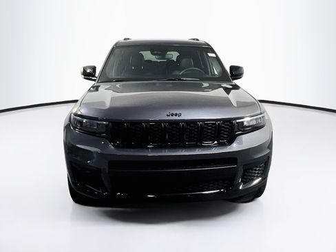 Used 2023 Jeep Grand Cherokee L Laredo AWD/4WD image 2