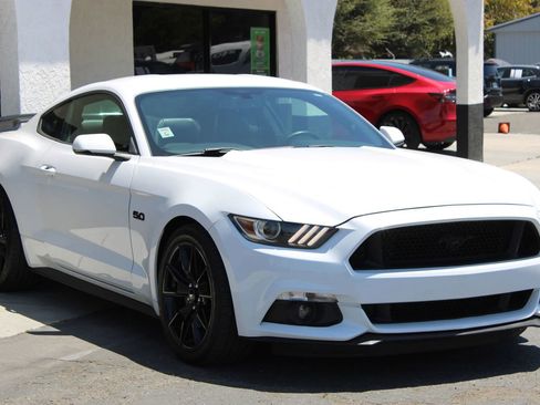 Used 2017 Ford Mustang GT Premium w/ Black Accent Package RWD image 3