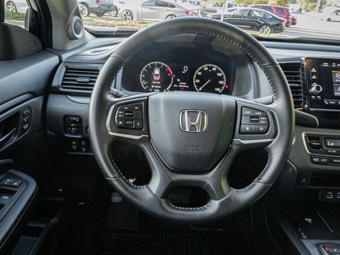 Certified 2024 Honda Ridgeline RTL image 18