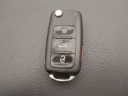 Used 2017 Volkswagen Jetta S FWD image 32