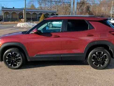 Certified 2022 Chevrolet TrailBlazer LT w/ Driver Confidence Package image 5
