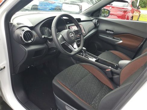 Certified 2024 Nissan Kicks SR image 13