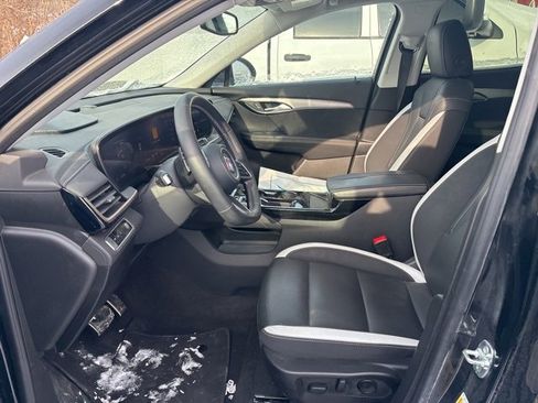 Used 2025 Buick Envision Sport Touring image 7