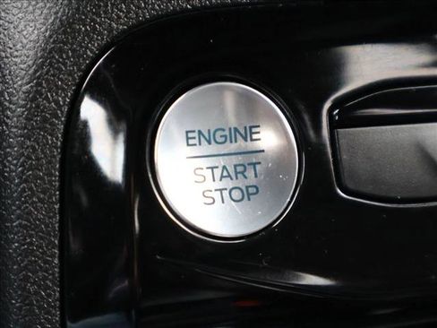 Used 2023 Ford Escape ST-Line w/ Tech Pack #1 AWD/4WD image 17