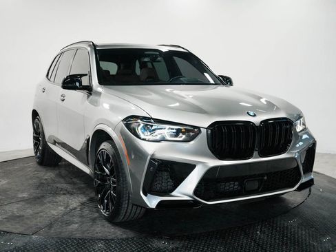 Used 2022 BMW X5 M w/ Competition Package 2 AWD/4WD image 3
