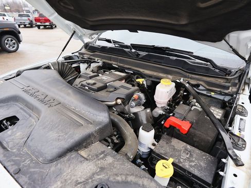 Used 2024 RAM 4500 Tradesman w/ Chrome Appearance Group image 33